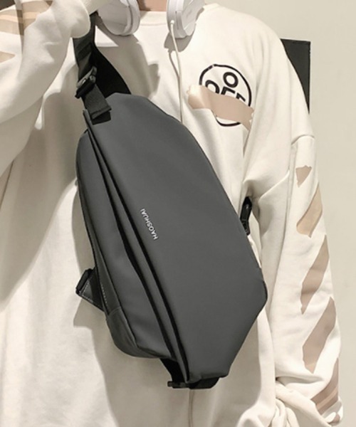 Miniministore(ミニミニストア)の「ショルダーバッグ 男女兼用 オルチャン(ボディバッグ/ウエストポーチ・レディース・ブラック/オリーブ/ダークグレー/ダークブルー・フリー)」の2枚目の写真
