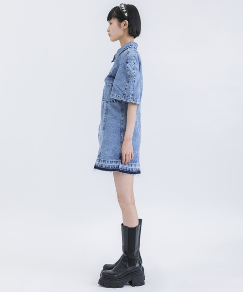 TOGA(トーガ)の「【TOGA TOO/トーガトゥ】Denim mini dress/デニムミニドレス(ワンピース・レディース・ライトブルー・M)」の5枚目の写真