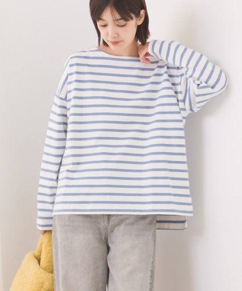 OMNES(オムネス)の「10番単ボーダーワイドシルエットスリット長袖Tシャツ(Tシャツ/カットソー・レディース・ホワイト系その他3/ホワイト系その他/ホワイト×ブラック/ホワイト系その他4/ホワイト系その他2/ネイビー×ホワイト/ブラウン系その他/ベージュ系その他・FREE)」の5枚目の写真