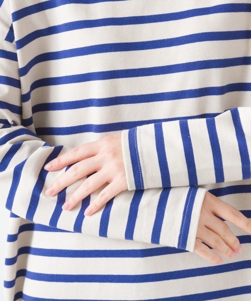 OMNES(オムネス)の「10番単ボーダーワイドシルエットスリット長袖Tシャツ(Tシャツ/カットソー・レディース・ホワイト系その他3/ホワイト系その他/ホワイト×ブラック/ホワイト系その他4/ホワイト系その他2/ネイビー×ホワイト/ブラウン系その他/ベージュ系その他・FREE)」の10枚目の写真