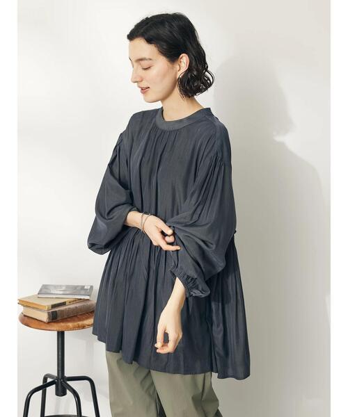 CRAFT STANDARD BOUTIQUE（クラフトスタンダードブティック）の「後リボン切替ギャザーチュニックブラウス（チュニック・レディース・ブルー/チャコールグレー/ライトベージュ・FREE）」の21枚目の写真