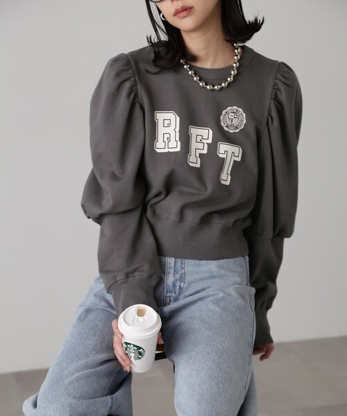 FREE'S MART(フリーズマート)の「カレッジロゴジゴスリーブショート丈スウェット(スウェット・レディース・ブラック/ホワイト系その他・FREE)」の8枚目の写真