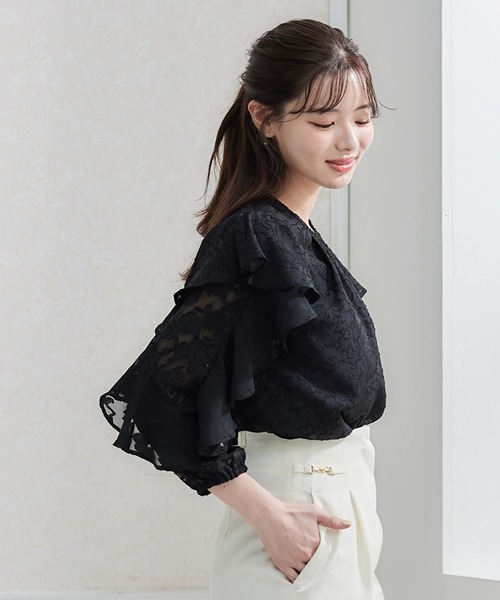 12Twelve Agenda(トゥエルブ アジェンダ)の「花柄ジャガードラッフルスリーブブラウス(シャツ/ブラウス・レディース・アイボリー/ブラック・M)」の16枚目の写真