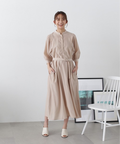 N.（N. Natural Beauty Basic）（エヌエヌナチュラルビューティーベーシック）の「◆マットサテンボリュームスリーブワンピース（ワンピース・レディース・ブルー/チャコールグレー/ベージュ・MEDIUM）」の7枚目の写真