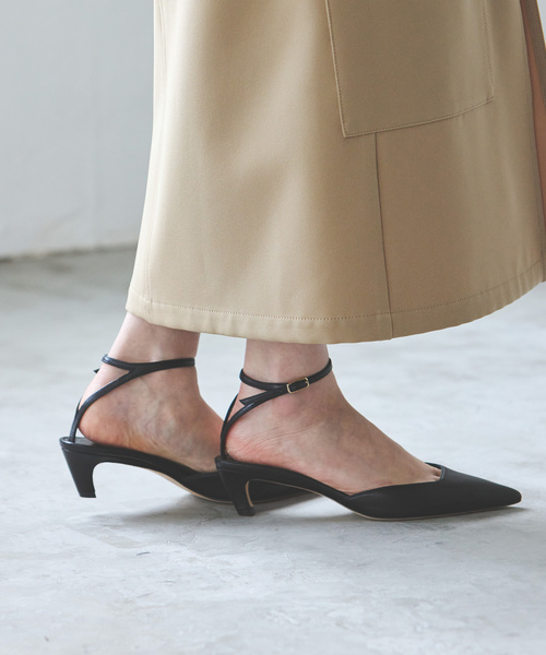 Noble（ノーブル）の「BRENTELLA/ブレンテッラ NOBLE別注ストラップヒール（パンプス・レディース・ブラック・38/39/36/37）」の2枚目の写真