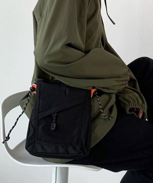 Miniministore(ミニミニストア)の「ミニショルダーバッグ軽量ナイロンバッグ(ショルダーバッグ・レディース・アイボリー/ライトブルー/ブラック・FREE)」の9枚目の写真
