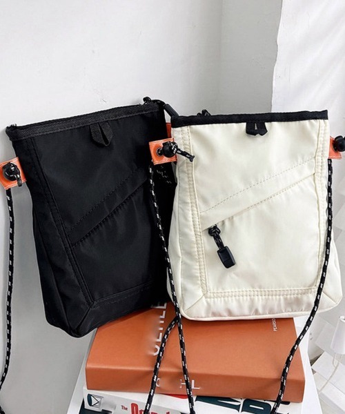 Miniministore(ミニミニストア)の「ミニショルダーバッグ軽量ナイロンバッグ(ショルダーバッグ・レディース・アイボリー/ライトブルー/ブラック・FREE)」の11枚目の写真