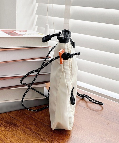 Miniministore(ミニミニストア)の「ミニショルダーバッグ軽量ナイロンバッグ(ショルダーバッグ・レディース・アイボリー/ライトブルー/ブラック・FREE)」の15枚目の写真