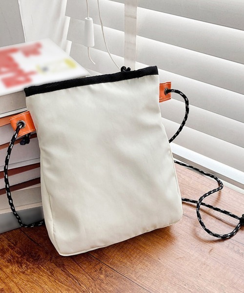 Miniministore(ミニミニストア)の「ミニショルダーバッグ軽量ナイロンバッグ(ショルダーバッグ・レディース・アイボリー/ライトブルー/ブラック・FREE)」の16枚目の写真