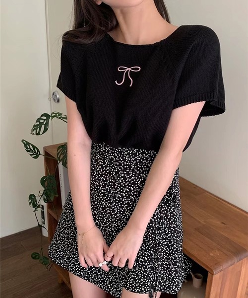 leune(ルネ)の「リボン刺繍半袖ニットプルオーバー(ニット/セーター・レディース・オフホワイト/ブラック/ピンク・FREE)」の2枚目の写真