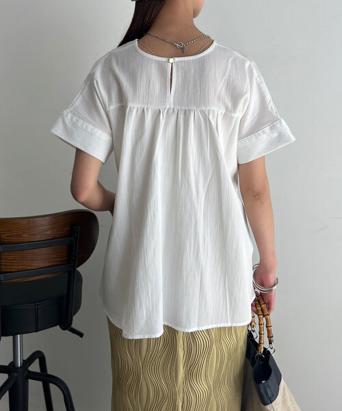 Chez toi（シェトワ）の「ウエストタックペプラムブラウス（シャツ/ブラウス・レディース・ピンク/ブラック/サックスブルー/オフホワイト・FREE）」の13枚目の写真