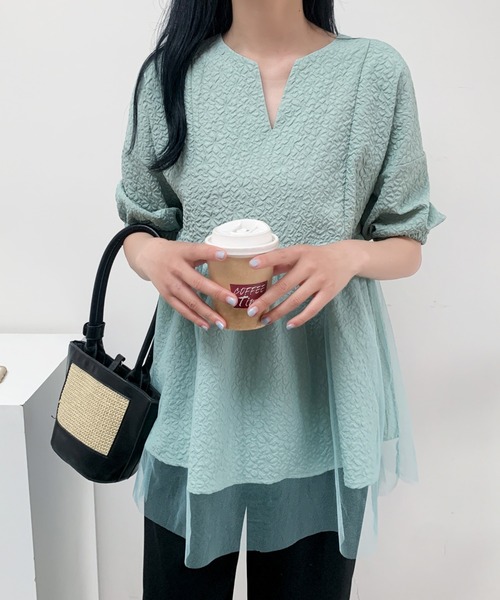 ABITOKYO(アビトーキョー)の「チュールドッキング五分袖キーネックペプラムブラウス(シャツ/ブラウス・レディース・ホワイト/ブラック/モカ/ネイビー/サックスブルー/グリーン・M/L)」の6枚目の写真