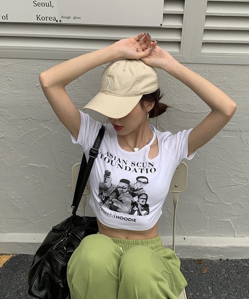shopnikoniko(ショップニコニコ)の「クロップド丈 ショルダーカットアウト Tシャツ ショート丈 小さめ チビT 半袖(Tシャツ/カットソー・レディース・ホワイト/ブラウン/グレー/ブラック・フリー)」の17枚目の写真