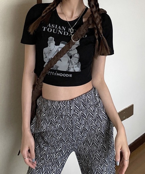 shopnikoniko(ショップニコニコ)の「クロップド丈 ショルダーカットアウト Tシャツ ショート丈 小さめ チビT 半袖(Tシャツ/カットソー・レディース・ホワイト/ブラウン/グレー/ブラック・フリー)」の18枚目の写真