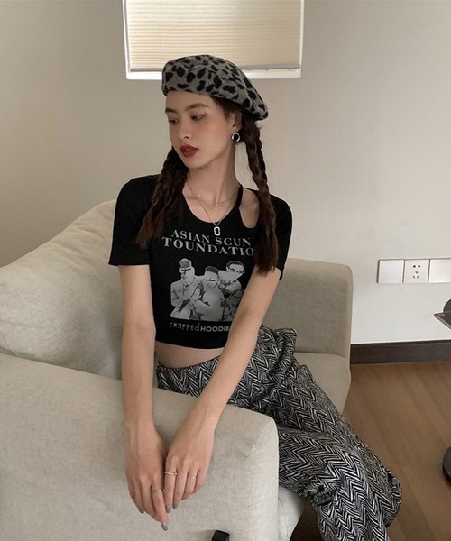 shopnikoniko(ショップニコニコ)の「クロップド丈 ショルダーカットアウト Tシャツ ショート丈 小さめ チビT 半袖(Tシャツ/カットソー・レディース・ホワイト/ブラウン/グレー/ブラック・フリー)」の20枚目の写真