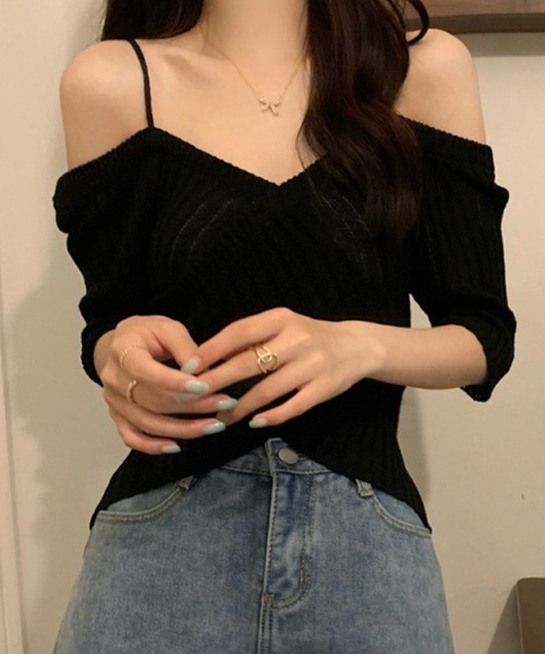Miniministore(ミニミニストア)の「サマーニットオフショルダーニットトップス(ニット/セーター・レディース・ホワイト/モカ/ブルー/ベージュ/ブラック・FREE)」の12枚目の写真
