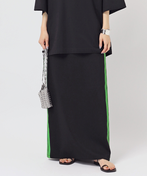 Russell Athletic(ラッセルアスレティック)の「【RUSSELL ATHLETIC】別注ジャージーラインスカート(スカート・レディース・ブラック/ネイビー・38/36)」の17枚目の写真