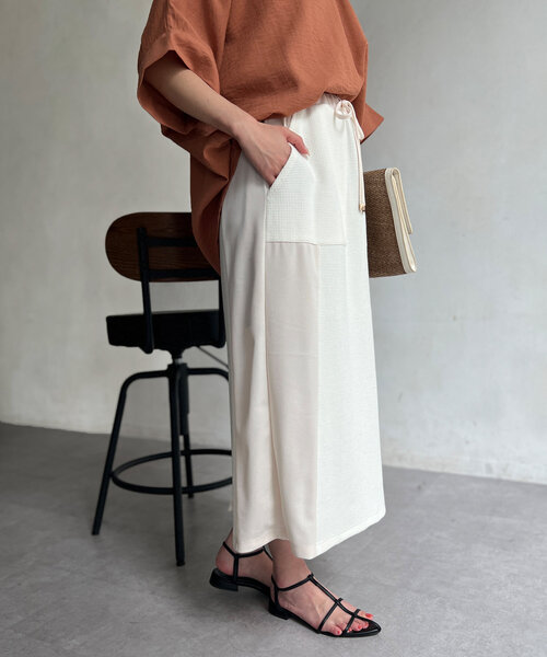 Chez toi（シェトワ）の「ワッフルナロースカート（スカート・レディース・ライトグレー/オフホワイト/レッド/ブラック・FREE）」の22枚目の写真