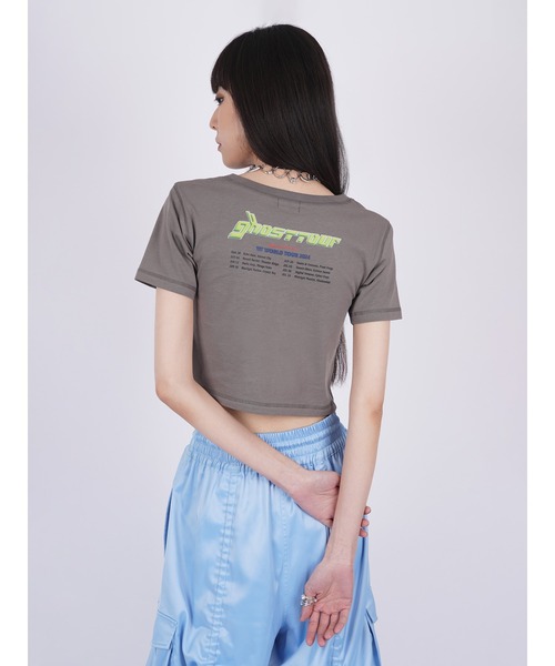 PAMEO POSE(パメオポーズ)の「【ZOZO限定カラー】Nerd Girl Tour Mirror Tee(Tシャツ/カットソー・レディース・ブラック/チャコールグレー/ブルー/ホワイト/ピンク・SMALL/LARGE)」の14枚目の写真