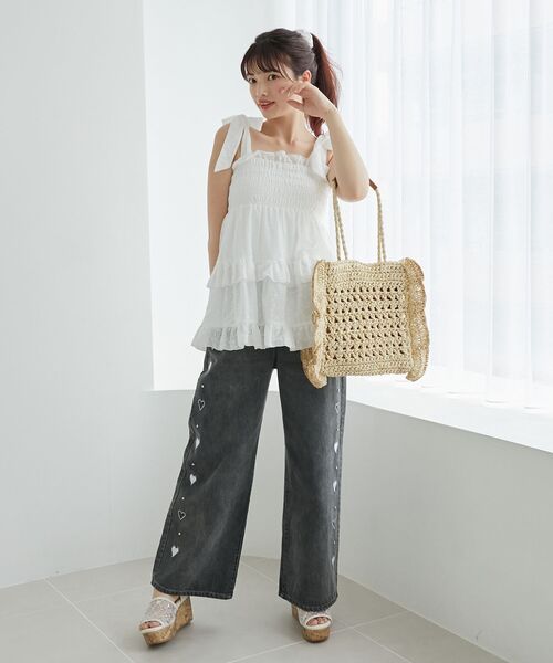 MAJESTIC LEGON（マジェスティックレゴン）の「スクエアフリルペーパーバッグ（ショルダーバッグ・レディース・ベージュ/アイボリー・FREE）」の5枚目の写真