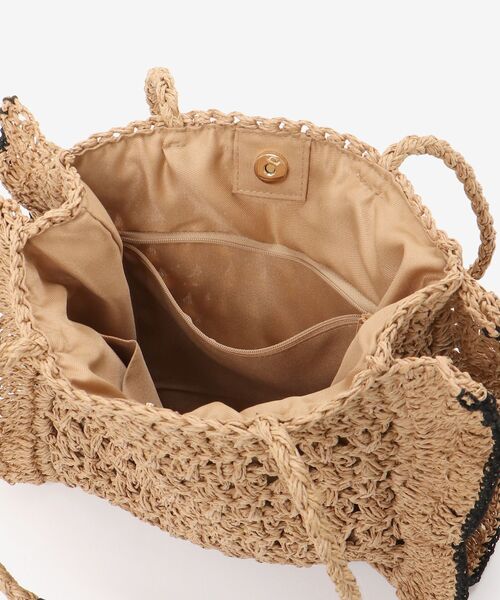 MAJESTIC LEGON（マジェスティックレゴン）の「スクエアフリルペーパーバッグ（ショルダーバッグ・レディース・ベージュ/アイボリー・FREE）」の14枚目の写真