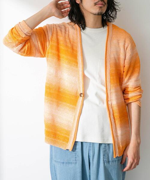 URBAN RESEARCH Sonny Label(アーバンリサーチサニーレーベル)の「スペースダイライトニットカーディガン(カーディガン/ボレロ・メンズ・オレンジ/グリーン/ブルー・MEDIUM/LARGE)」の8枚目の写真
