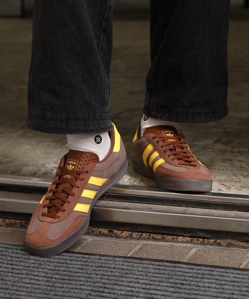 adidas(アディダス)の「adidas/アディダス GAZELLE INDOOR ガゼル インドア スニーカー ローカット(スニーカー・メンズ・パープル/ブルー/ダークパープル/ホワイト/ブラウン・26/25/24.5/24/23.5/23/28/27.5/27/26.5/25.5)」の3枚目の写真