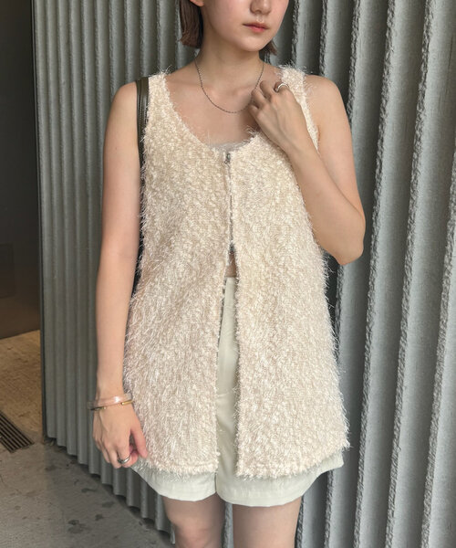 mline（エムライン）の「[mline]フェザーWZIPベスト（ベスト・レディース・アイボリー/ブラック/カーキ・FREE）」の5枚目の写真