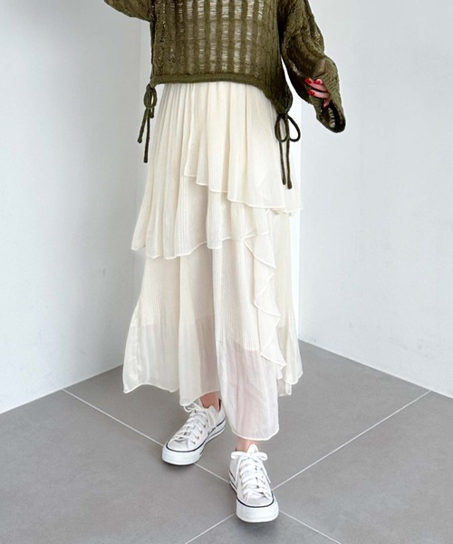 archives（アルシーヴ）の「プリーツラッフルティアードスカート（スカート・レディース・ブラック/アイボリー/モカ・MEDIUM）」の6枚目の写真