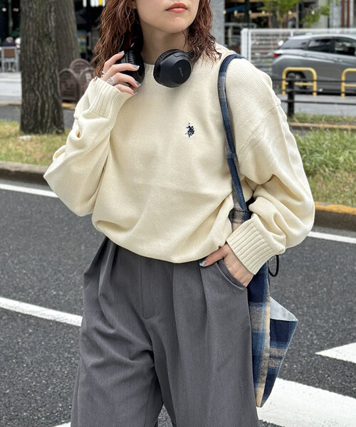 CPCM（シーピーシーエム）の「クルーネックニット（ニット/セーター・レディース・ネイビー/グリーン/グレー/ブルー/ホワイト/ブラウン/アイボリー/チャコールグレー/ブラウン系その他・MEDIUM/LARGE）」の3枚目の写真