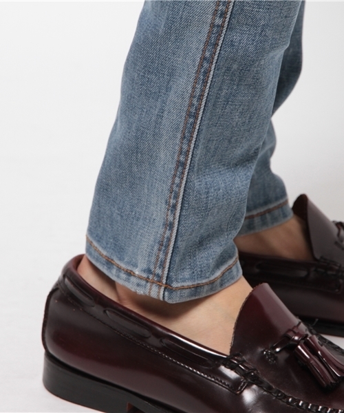 ROBERT GELLER(ロバートゲラー)の「ROBERT GELLER(ロバート ゲラー)DENIM PANTS(デニムパンツ・メンズ・インディゴブルー/ブラック/オフホワイト・28/32/30)」の10枚目の写真