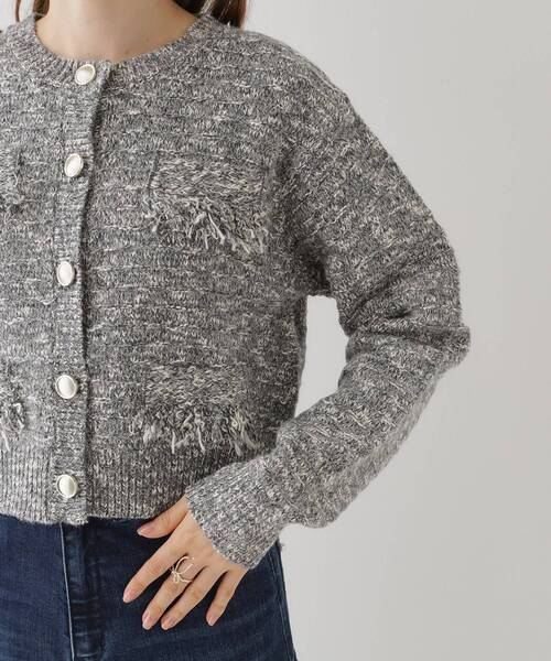 couture brooch(クチュールブローチ)の「◆【上品な着こなしが叶う】ツイード風ニットジャケットカーディガン(カーディガン/ボレロ・レディース・チャコールグレー/グレー/アイボリー・38)」の15枚目の写真