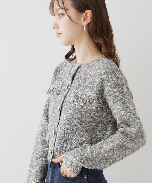 couture brooch(クチュールブローチ)の「◆【上品な着こなしが叶う】ツイード風ニットジャケットカーディガン(カーディガン/ボレロ・レディース・チャコールグレー/グレー/アイボリー・38)」の6枚目の写真