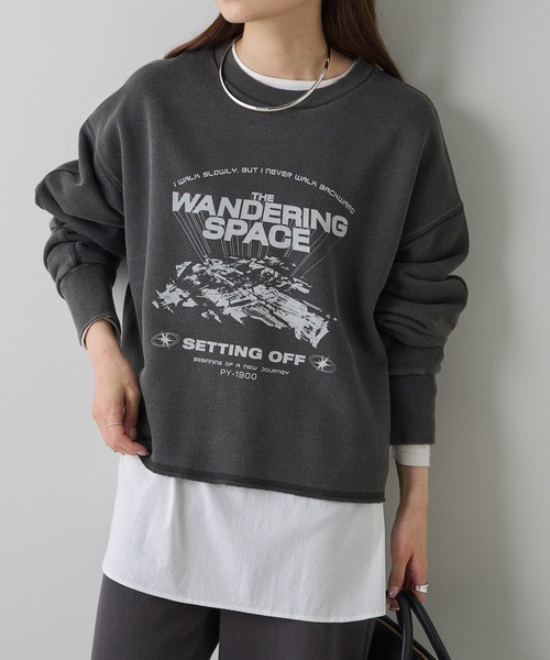 PUAL CE CIN（ピュアルセシン）の「ヴィンテージライクスペースプリント裏起毛スウェット（スウェット・レディース・チャコールグレー/ブルー・FREE）」の7枚目の写真