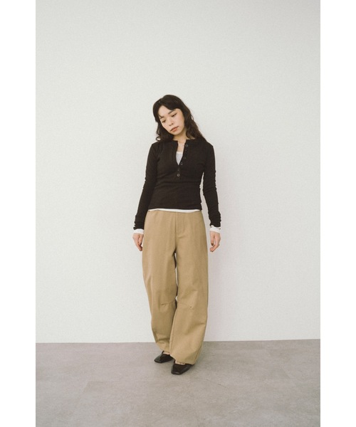 DRWCYS(ドロシーズ)の「ヘンリーネックプルオーバー(Tシャツ/カットソー・レディース・ホワイト/ブラック・FREE)」の12枚目の写真