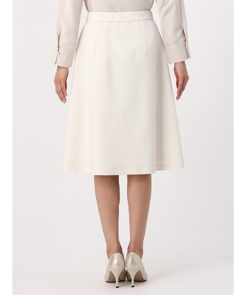 SUIT SQUARE（スーツスクエア）の「【セレモニー】フレアスカート ハンドウォッシュ TRドビー ストレッチ 織柄 セットアップ（スーツスカート・レディース・ベージュ・36(7号)/38(9号)/40(11号)）」の3枚目の写真