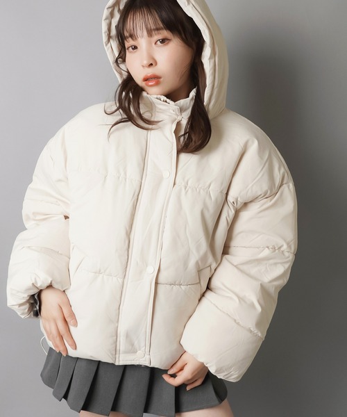 SPINNS（スピンズ）の「軽いのに最強あったか★究極シンプル中綿ジャケット（ダウンジャケット/コート・レディース・ブラック/アイボリー・ONESIZE）」の7枚目の写真