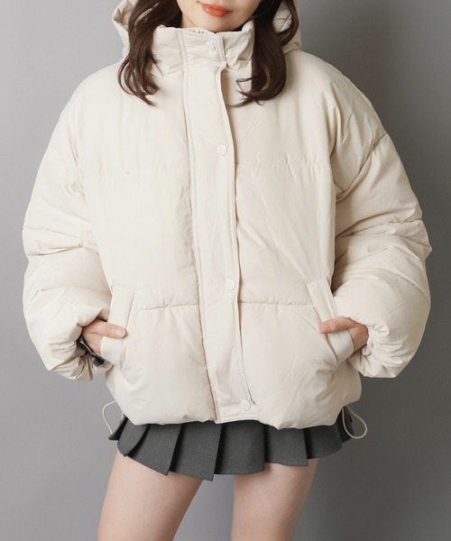 SPINNS（スピンズ）の「軽いのに最強あったか☆究極シンプル中綿