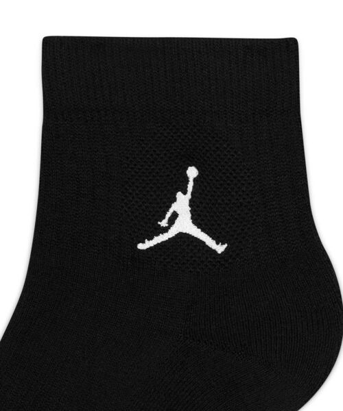 JORDAN BRAND(ジョーダンブランド)の「ジョーダン エブリデイ アンクル ソックス (3足) / Jordan Everyday Ankle Socks (3 Pairs) DX9655-010 Black(ソックス/靴下・メンズ・ブラック・23-25/25-27/27-29/21-23)」の3枚目の写真