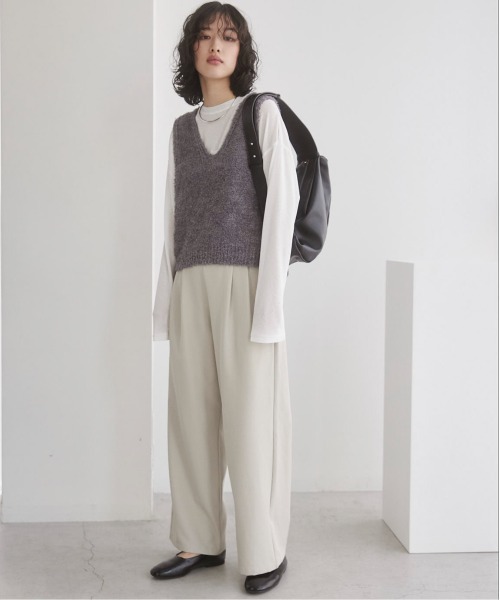 ANGIE（アンジー）の「リボンヤーン Vネック ニットベスト（ベスト・レディース・アイボリー/チャコールグレー/ライトグレー・FREE）」の8枚目の写真