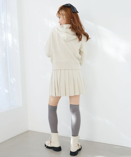 MAJESTIC LEGON（マジェスティックレゴン）の「ニットプリーツミニスカパン（スカート・レディース・ブラック/グレー/アイボリー・MEDIUM）」の6枚目の写真