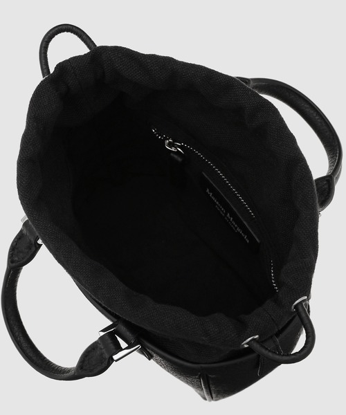 Maison Margiela(メゾンマルジェラ)の「BORSA TRACOLLA(ショルダーバッグ・レディース・ブラック/その他・UNI)」の10枚目の写真