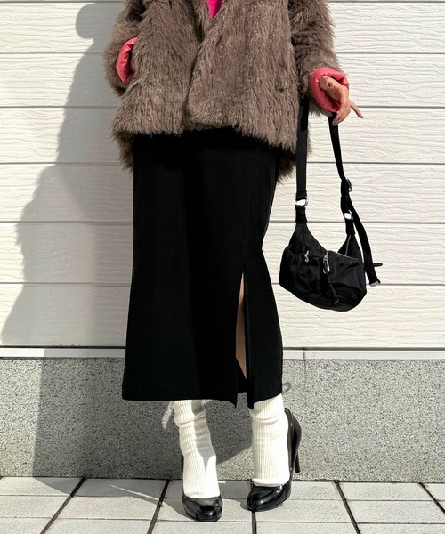 Q(キュー)の「ストレッチタイトスカート(スカート・レディース・カーキ/ブラック・MEDIUM)」の3枚目の写真