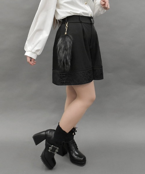 新品 タグ付き Aménochihare 撥水 キルティング ショートパンツ チャイナ釦ショートパンツ（その他パンツ）｜axes femme