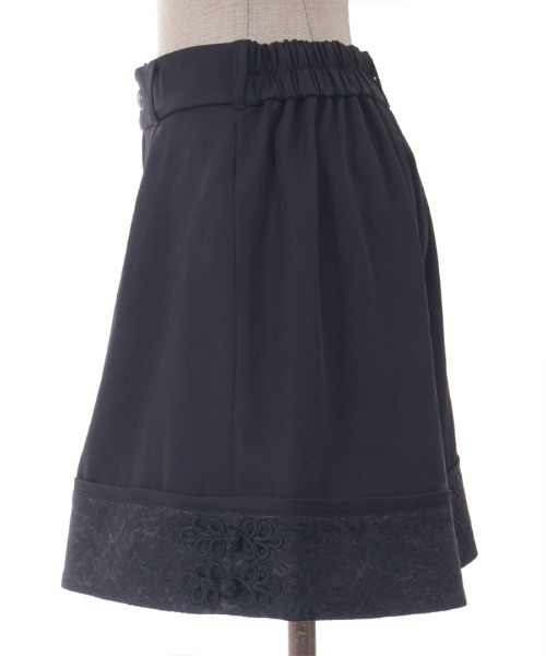 axes femme POETIQUE（アクシーズファムポエティック）の「チャイナ釦ショートパンツ（その他パンツ・レディース・ワイン/ブラック・MEDIUM）」の12枚目の写真