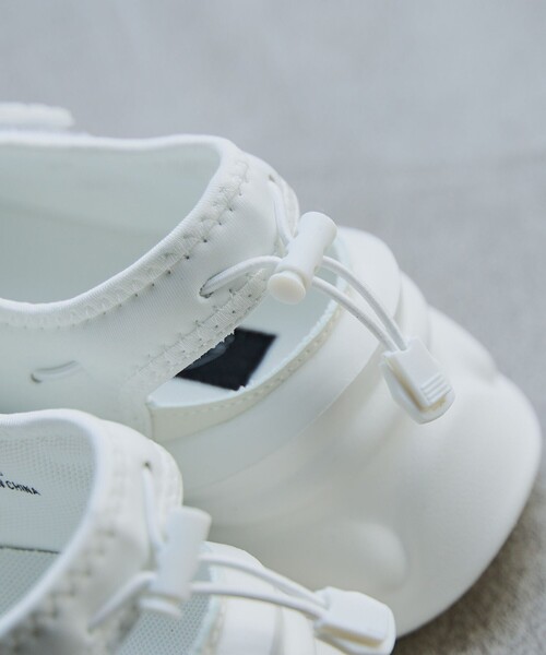 coen（コーエン）の「【C.Mt】クロスループスニーカー（WEB限定サイズ）（スニーカー・レディース・ブラック/オフホワイト・24.5cm/23.5cm/22.5cm）」の8枚目の写真