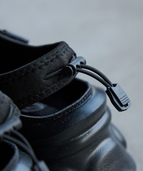 coen（コーエン）の「【C.Mt】クロスループスニーカー（WEB限定サイズ）（スニーカー・レディース・ブラック/オフホワイト・24.5cm/23.5cm/22.5cm）」の13枚目の写真