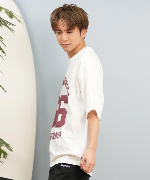 ムラサキスポーツ(ムラサキスポーツ)の「【ムラサキスポーツ限定】DEAR LAUREL/ディアローレル Tシャツ 半袖 バックプリント 抗菌防臭 UVケア 接触冷感 CAL FOOTBALL TEE D25S2106(Tシャツ/カットソー・メンズ・ネイビー/ホワイト/ブラック/サックスブルー・M/L/XL)」の6枚目の写真
