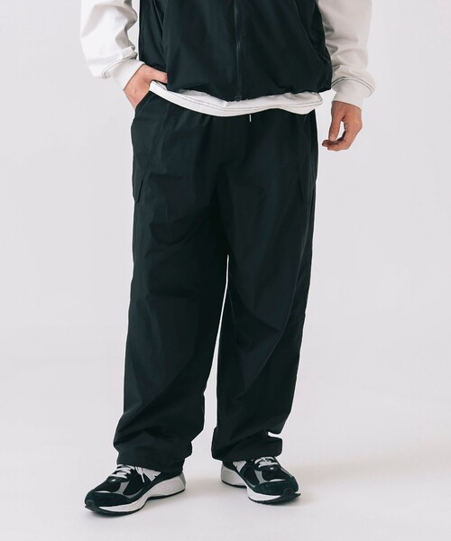 BEAMS HEART(ビームスハート)の「ウラメッシュ カーゴパンツ (撥水加工)(カーゴパンツ・メンズ・ブラック/チャコールグレー・SMALL/MEDIUM/LARGE)」の18枚目の写真