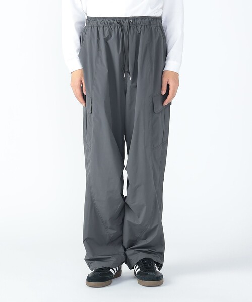 BEAMS HEART(ビームスハート)の「ウラメッシュ カーゴパンツ (撥水加工)(カーゴパンツ・メンズ・ブラック/チャコールグレー・SMALL/MEDIUM/LARGE)」の21枚目の写真